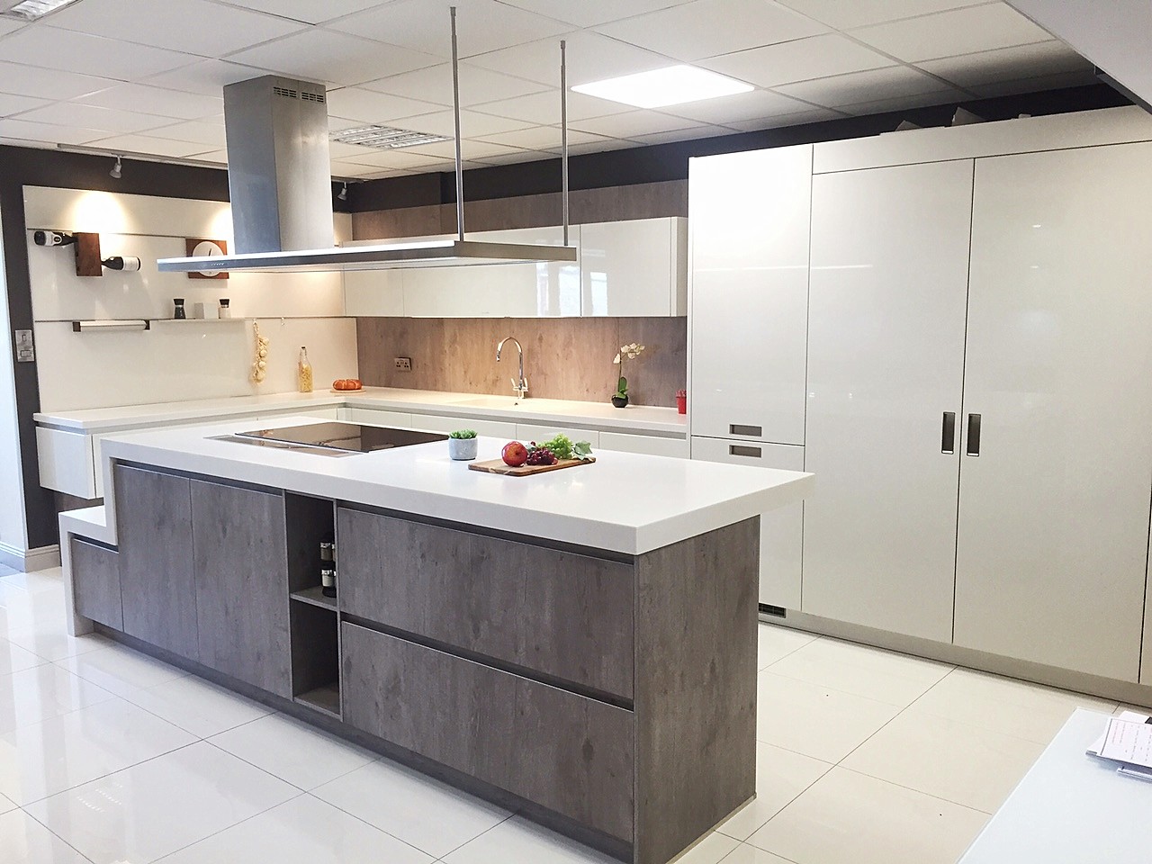 Showroom Kitchens For Sale Contemporary Kitchens
